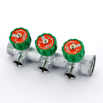 Коллектор FAR 3/4″x1/2″ на трий выхода евроконус (ВР-НР) FK38223412